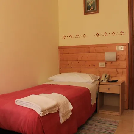 Al Castello Ξενοδοχείο 3*